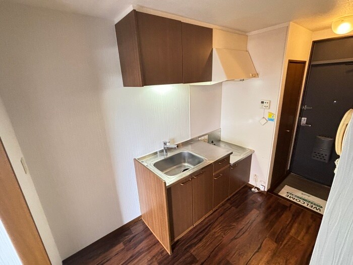 ベルエポック葛原C棟のキッチン