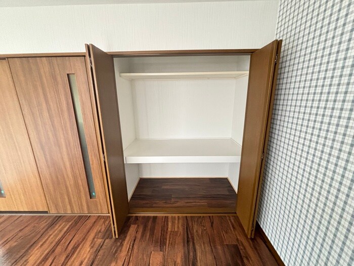 ベルエポック葛原C棟の収納