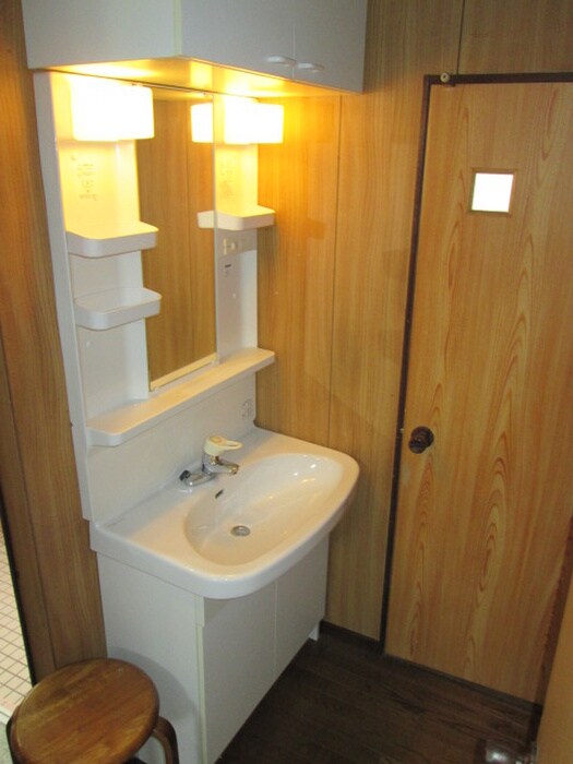 物件内観写真7　(洗面)