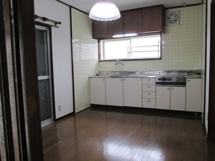 物件内観写真10　(室内からの展望)