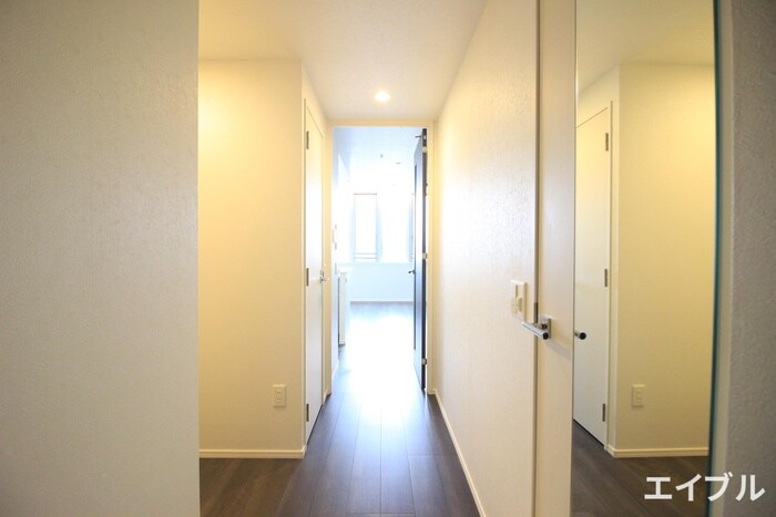 物件内観写真17　(廊下)