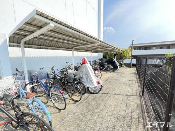 駐輪場