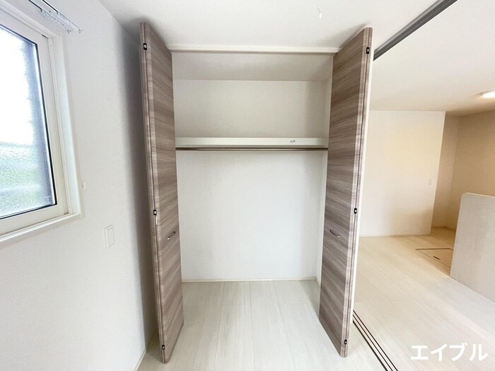 物件内観写真13　(収納)