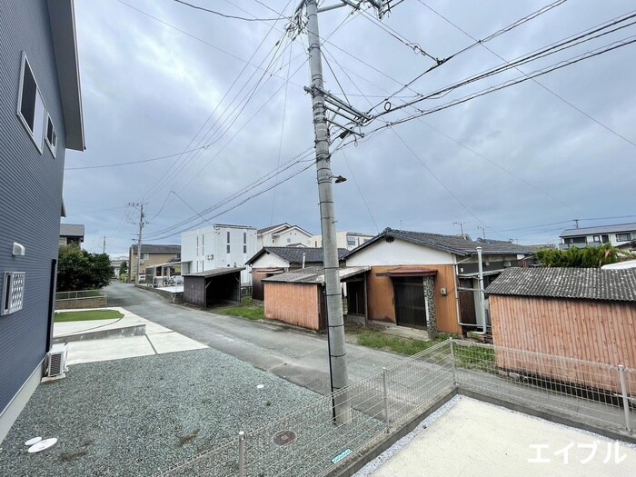 物件内観写真15　(室内からの展望)