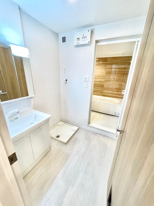 物件内観写真20　(洗濯機置場)