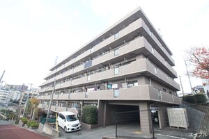 リファレンス寺塚外観写真