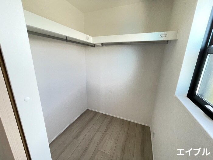 物件内観写真11　(収納)