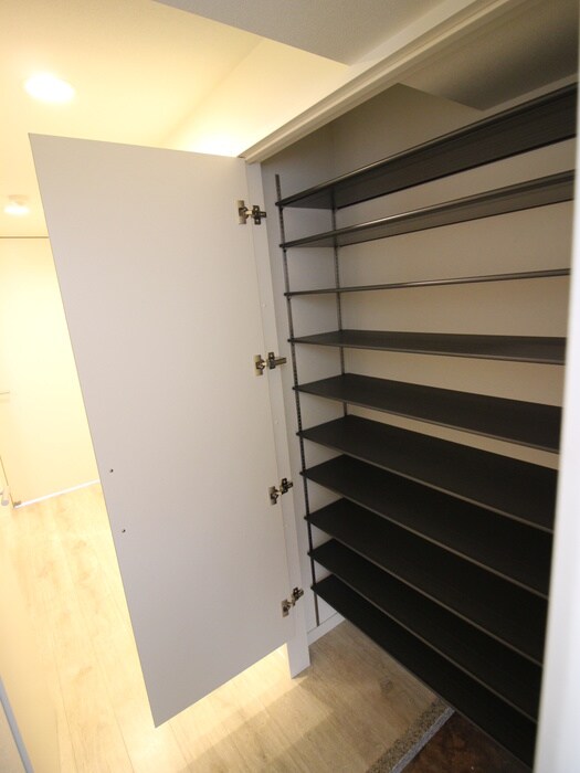 物件内観写真17　(靴箱)