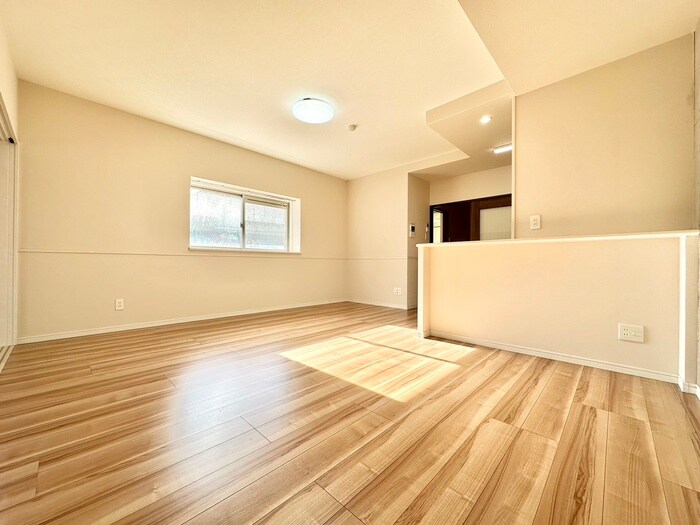 物件内観写真5　(居室)