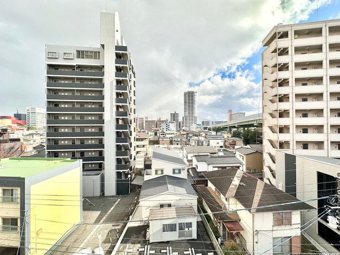 物件内観写真13　(室内からの展望)