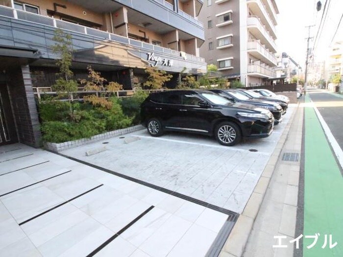 物件外観写真4　(駐車場)