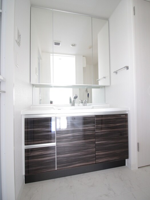 物件内観写真11　(洗面)