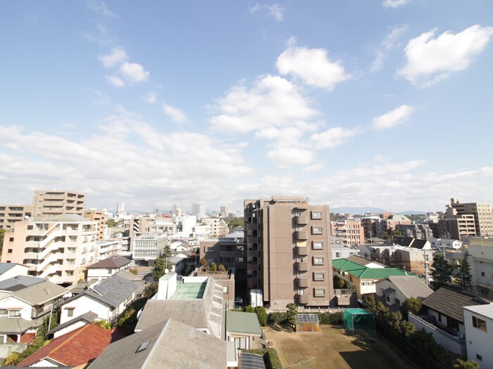 物件内観写真16　(室内からの展望)