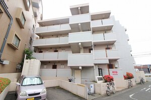 シャトレ境川２外観写真