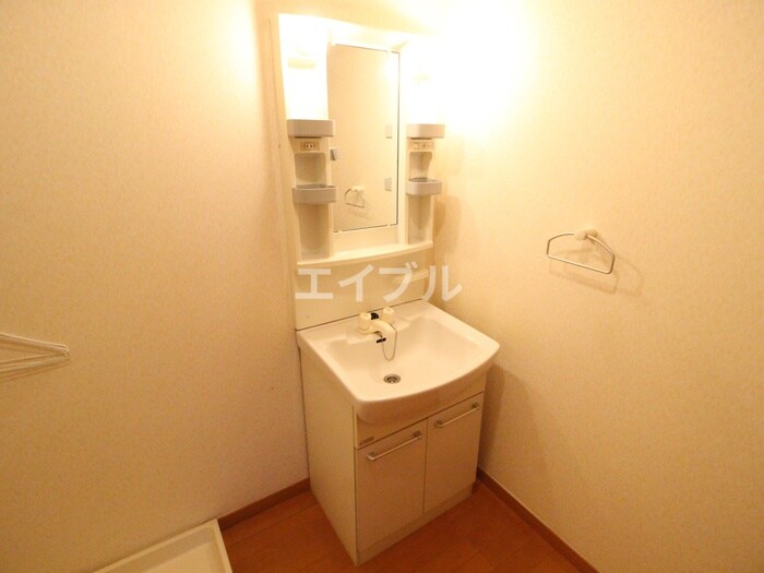 物件内観写真11　(洗面)