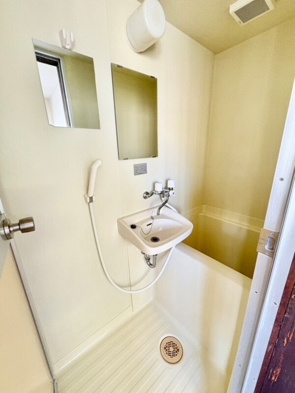 バス／シャワールーム等