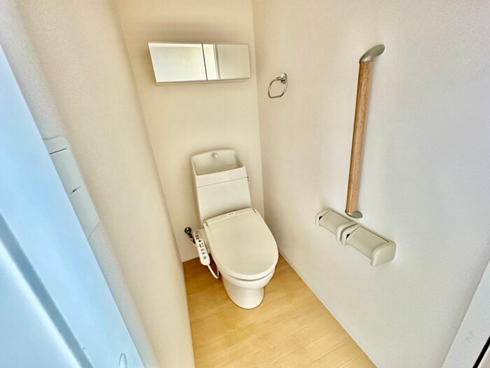 物件内観写真10　(トイレ)