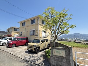 ﾌｧﾐ-ﾕB外観写真
