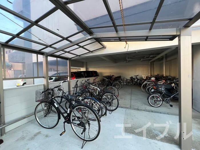 物件外観写真4　(駐車場)