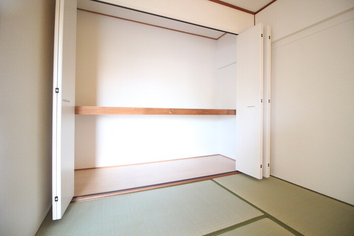 物件内観写真15　(収納)
