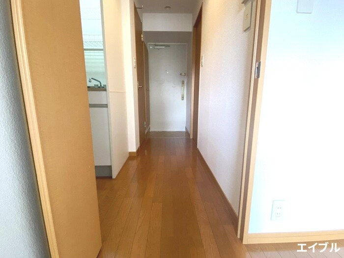 物件内観写真16　(廊下)
