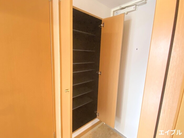 物件内観写真17　(靴箱)