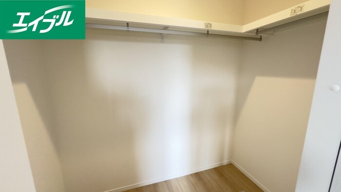 物件内観写真14　(収納)