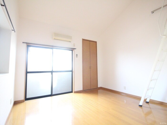 物件内観写真9　(居室)