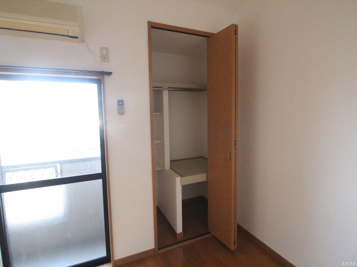 物件内観写真13　(収納)