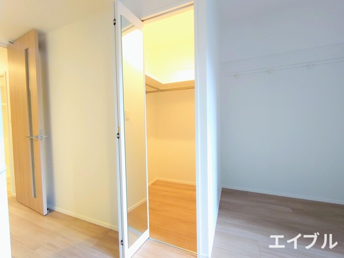 物件内観写真14　(収納)