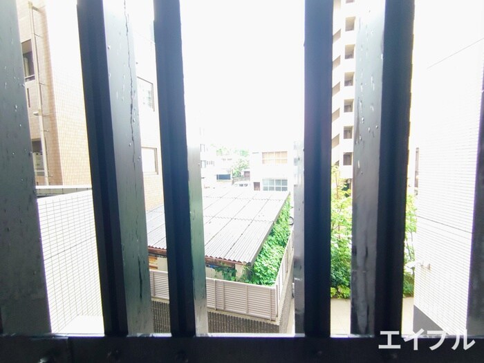 物件内観写真22　(室内からの展望)