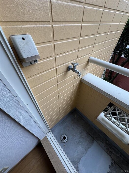 物件内観写真14　(洗濯機置場)