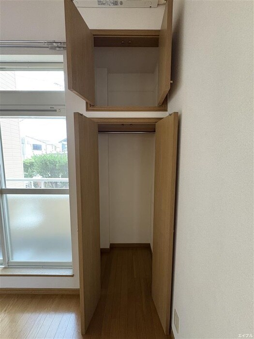 物件内観写真15　(収納)