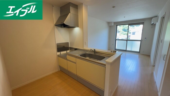 物件内観写真8　(キッチン)