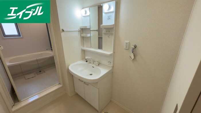 物件内観写真11　(洗面)