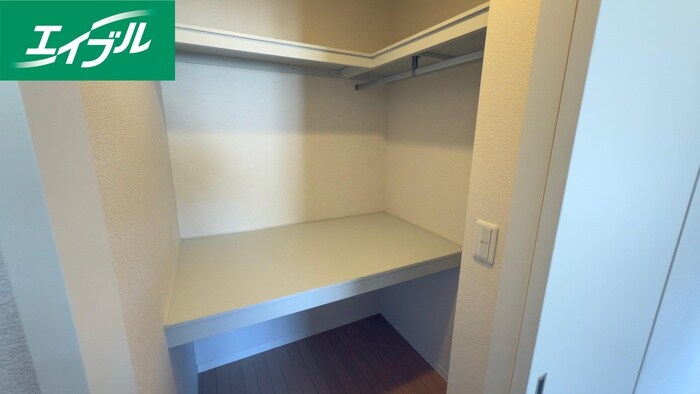 物件内観写真14　(収納)