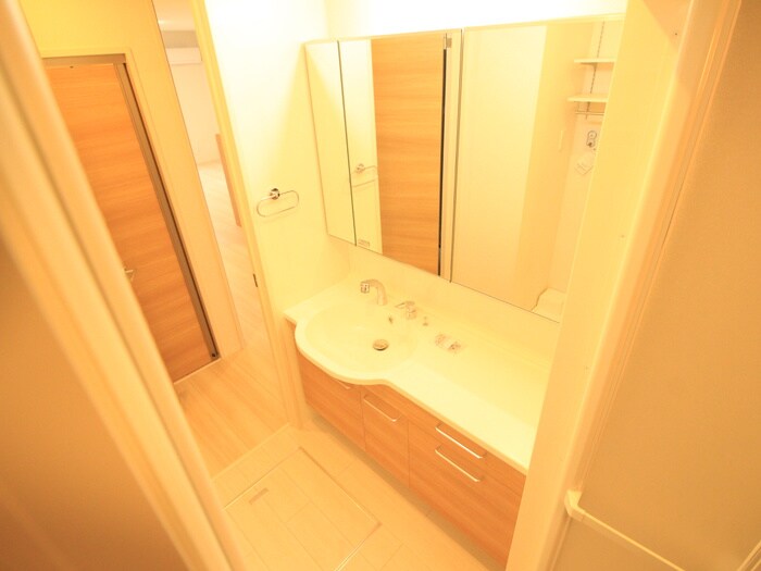 物件内観写真10　(洗面)