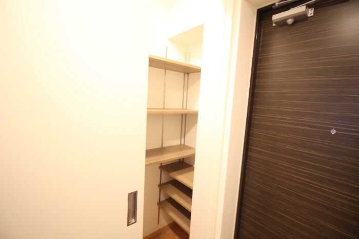 物件内観写真9　(収納)