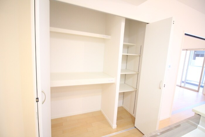 物件内観写真19　(収納)