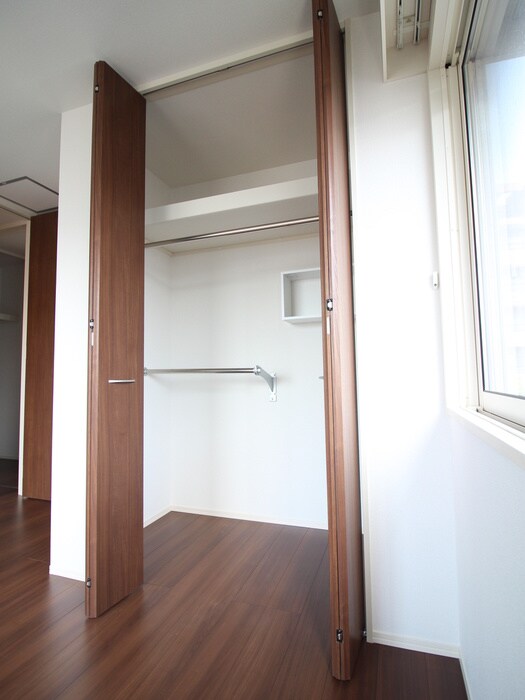 物件内観写真12　(収納)