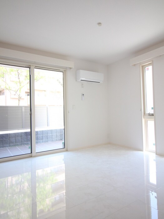 物件内観写真14　(居室)