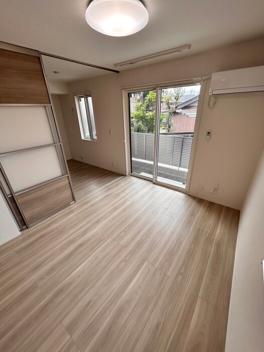 物件内観写真6　(居室)