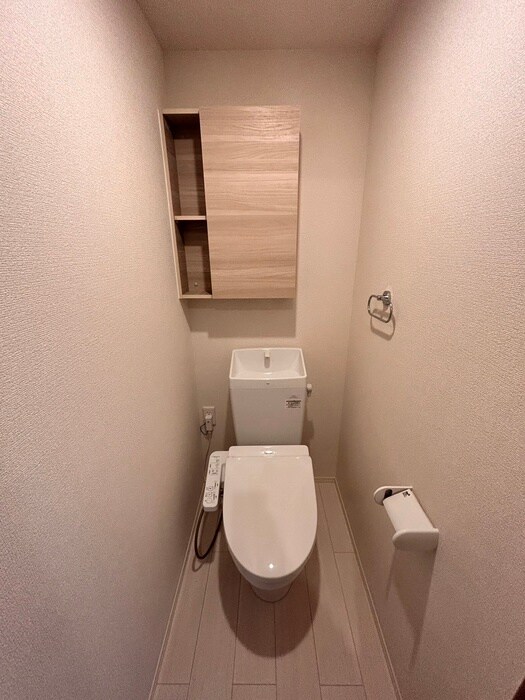 物件内観写真9　(トイレ)