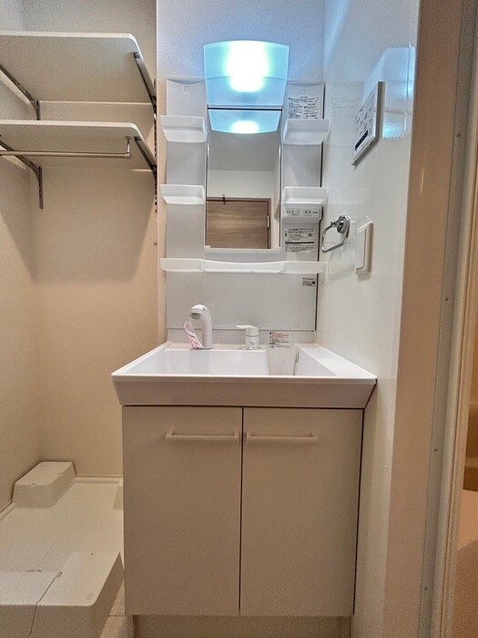 物件内観写真10　(洗面)