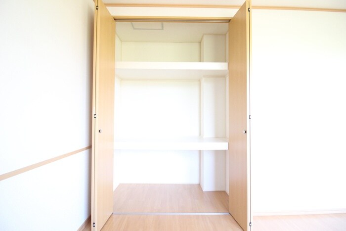 物件内観写真10　(収納)