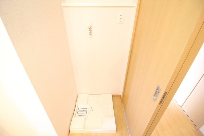 物件内観写真15　(洗濯機置場)