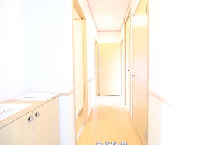物件内観写真19　(廊下)