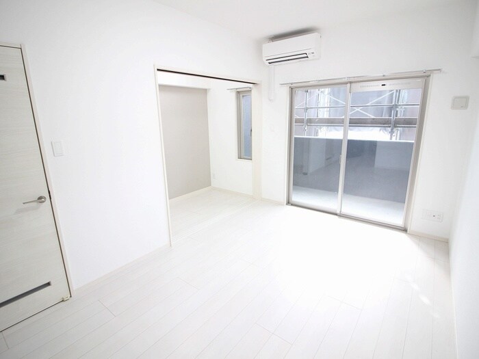 物件内観写真4　(居室)