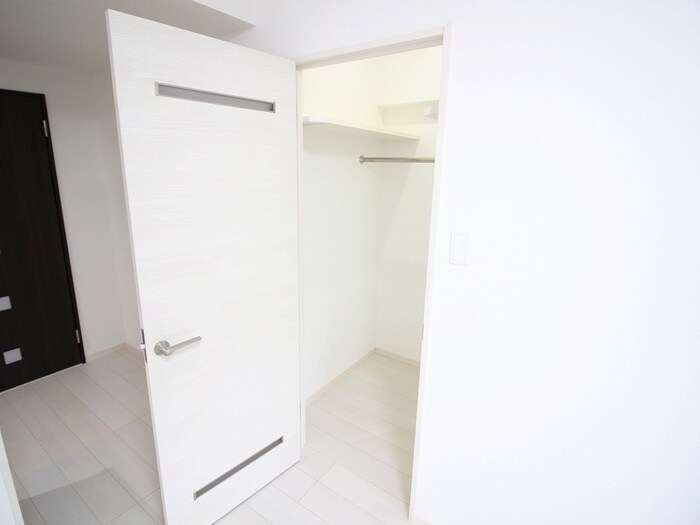 物件内観写真8　(収納)