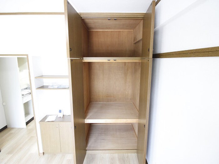 物件内観写真7　(収納)